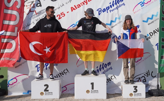 D�nya Yama� Para��t� Hedef �ampiyonas�'n�n 2. etab� Antalya'da tamamland�