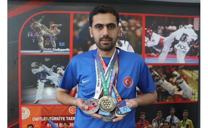 ��itme engelli milli tekvandocu Yasin �imen'in g�z� zirvede