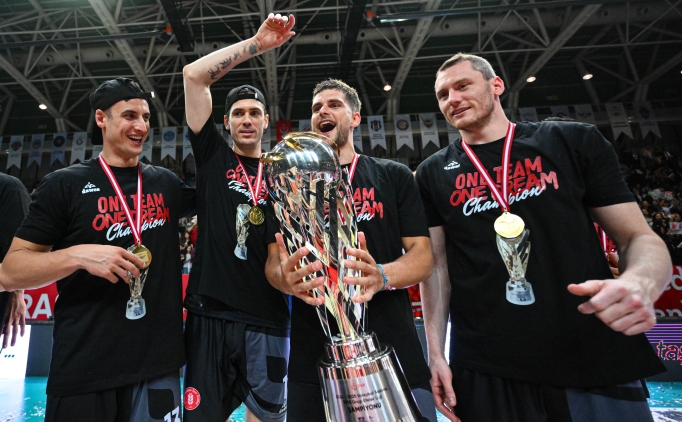 Efeler Ligi'nde �ampiyon Ziraat Bankkart