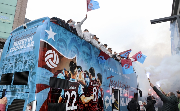 Trabzonspor 19 Ya� Alt� Futbol Tak�m�ndan �ehir turu