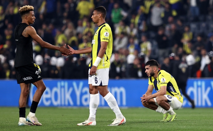 'Mustafa Denizli'den Fenerbah�e'ye ele�tiri: '�nce kendinde aramal�'