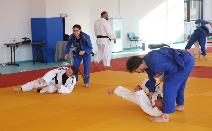 Paralimpik Judo Milli Tak�m�, D�nya �ampiyonas� haz�rl�klar�n� tamamlad�
