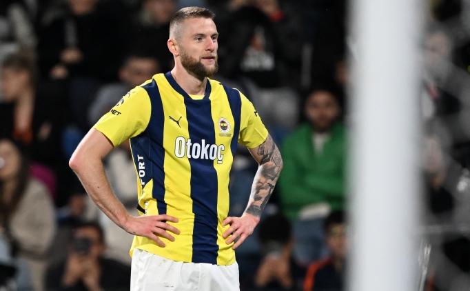 Fenerbah�e, Ba�ak�ehir'de d�rt golle kazand�!