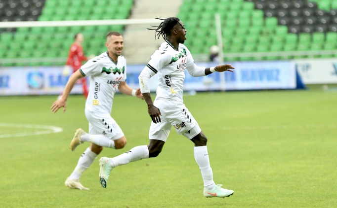 Sakaryaspor, sezonu galibiyet ile bitirdi!