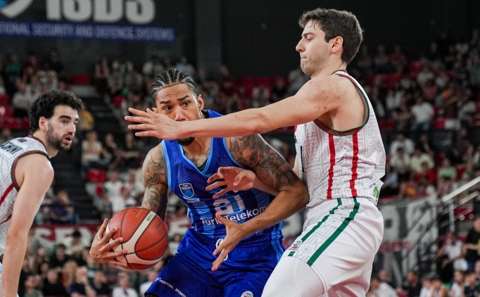 Kar��yaka evinde T�rk Telekom'u ma�lup etti