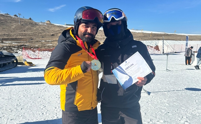 Karaba� gazisi, protez bacaklar�yla Everest'e t�rmanmay� hedefliyor