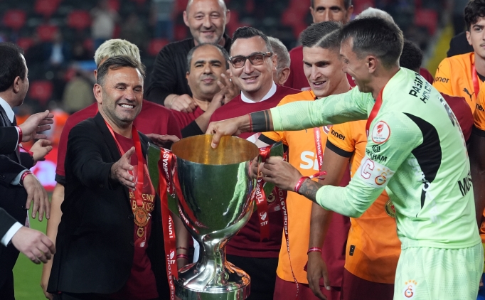 Galatasaray'da Muslera yerine 4 transfer aday�!