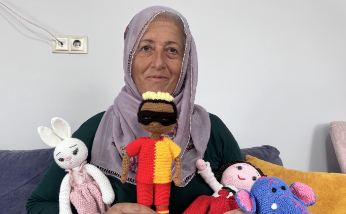 Galatasaray taraftar� kad�n, �rd��� 'Osimhen bebe�i' oyuncuya hediye etmek istiyor