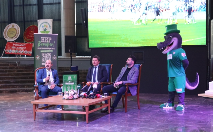 Bursaspor, S�per Lig �ampiyonu olu�unun 15. y�l d�n�m�n� kutlad�