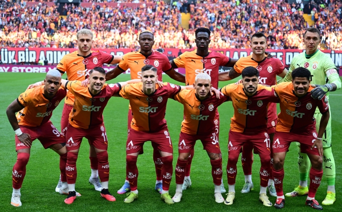 Bar�� Alper'den selfie ve sar� kart!