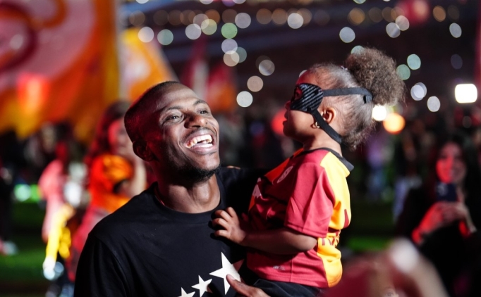 Galatasaray'da Osimhen'e 'Bizimle Kal' �a�r�s�