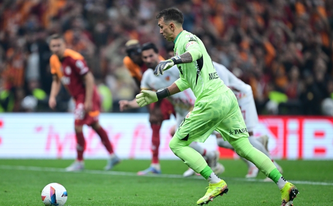 Bilal Bayazit: 'Muslera penalt� i�in �z�ld�'