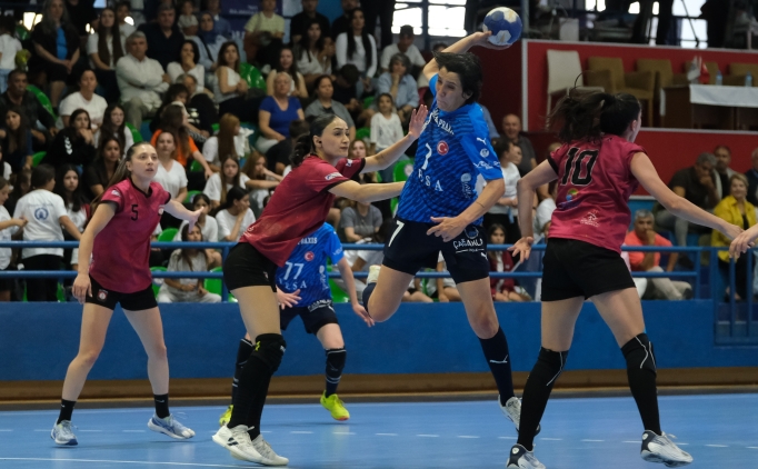 Armada Praxis Yal�kavak, S�per Lig �ampiyonu oldu