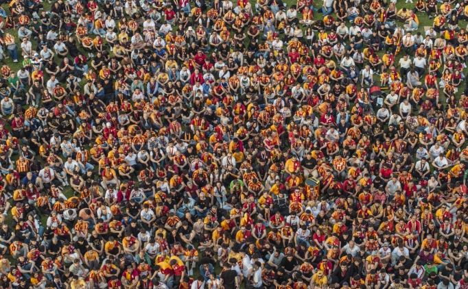 Galatasaray a��klad�: 'Vedalar var'