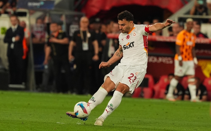 Kaan Ayhan: 'Mertens'in katk�s� unutulmayacak'