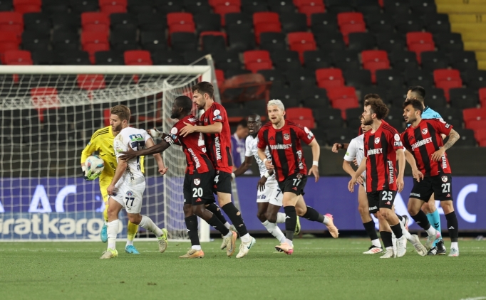 Gaziantep FK, S�per Lig'de evinde en az gol yiyen tak�m oldu