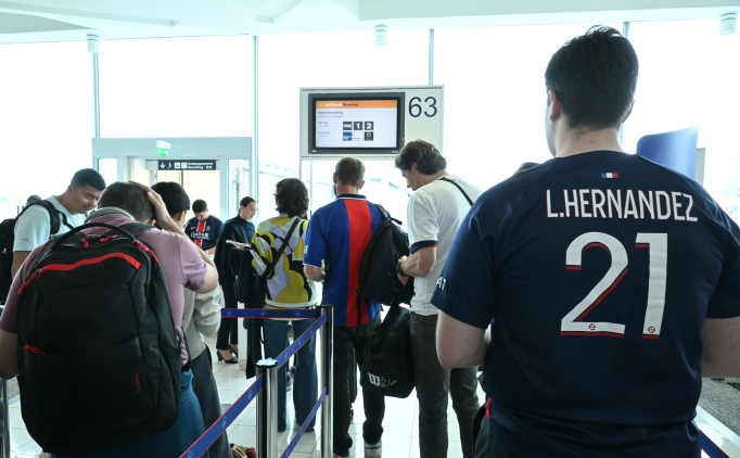 Paris-M�nih u�u�lar�nda PSG taraftar� yo�unlu�u ya�an�yor