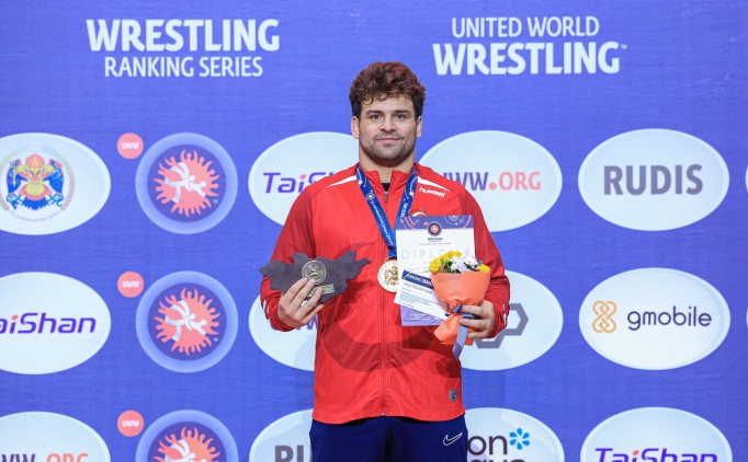 Milli g�re��i Osman G��en, alt�n madalya kazand�