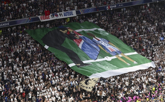 Baba y�re�i: Luis Enrique kupay� k�z� an�s�na kald�rd�