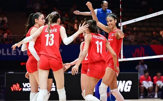 Filenin Sultanlar� kay�ps�z yola devam!