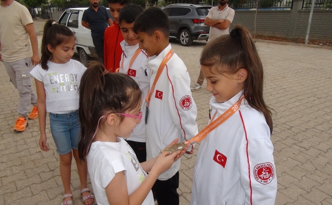 10 yandaki Arin Vefa'dan karatede balkan ampiyonluu