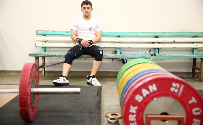 Milli halterci Muammer Kurt'un hedefi Madrid'den alt�n madalyayla d�nmek