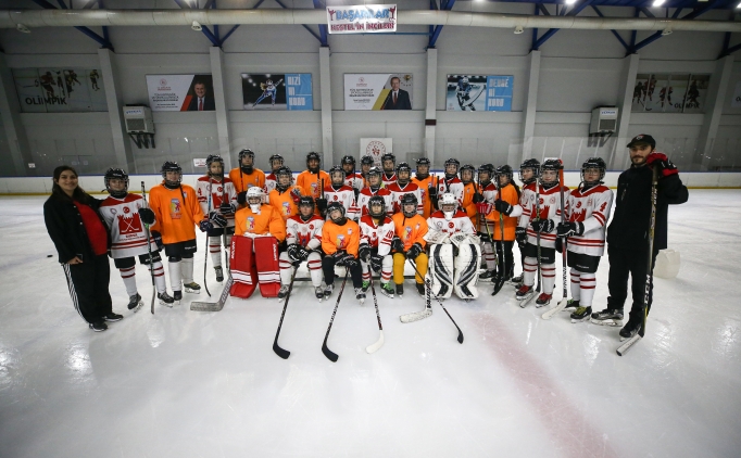 'Buzun kralieleri' ampiyonluk yolunda