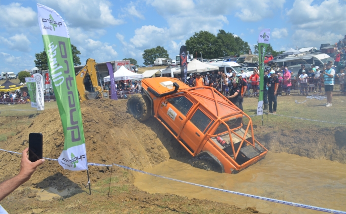 Off-road tutkunlar� Kocaeli'de d�zenlenen festivalde bulu�tu