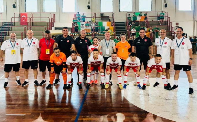 Down Sendromlular Futsal Milli Tak�m�, tarih yaz�yor!