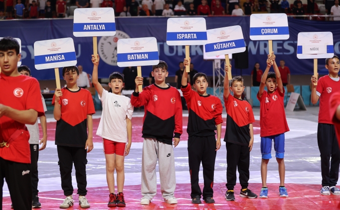 Minikler G�re� �ampiyonas� a��l�� seremonisi