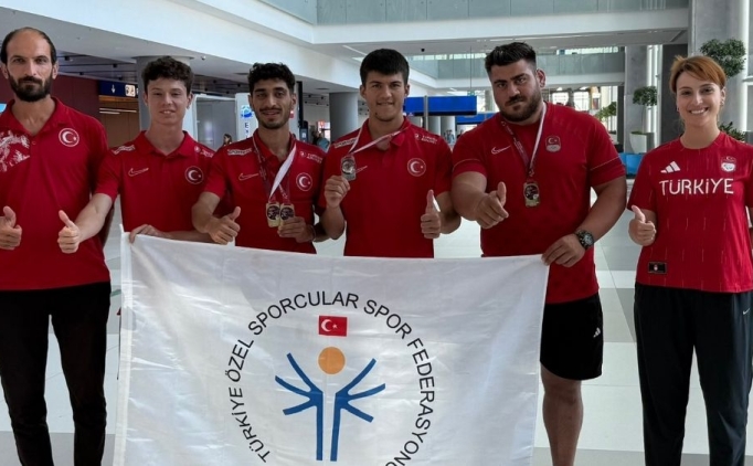 Para Atletizm Erkek Milli Tak�m�, Tunus'taki turnuvay� 3'� alt�n 4 madalyayla bitirdi