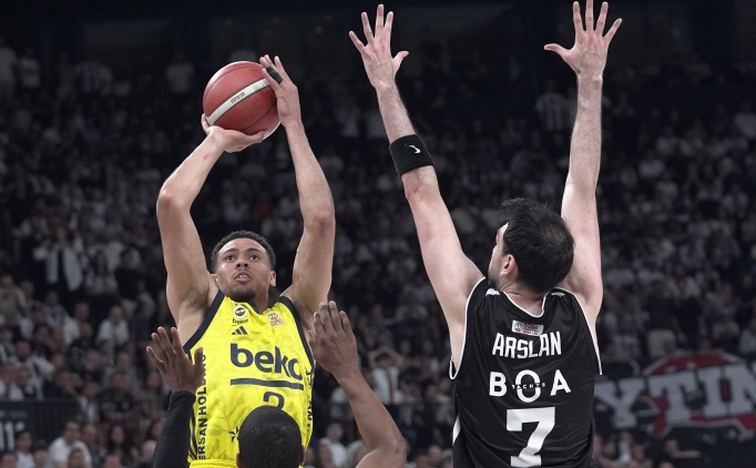 Be�ikta�, Fenerbah�e kar��s�nda seriyi 2-1'e�getirdi!