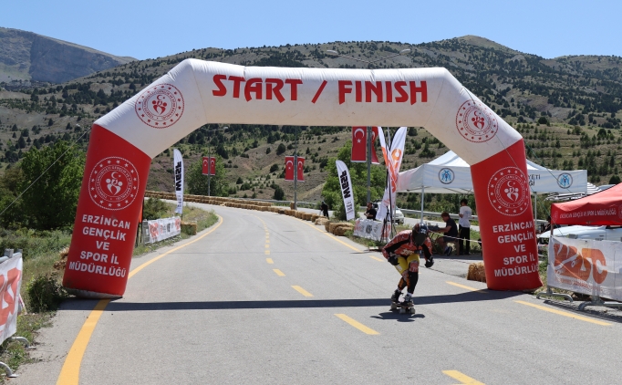 Erzincan'da d�zenlenen D�nya Kaykay �ni� �ampiyonas� sona erdi