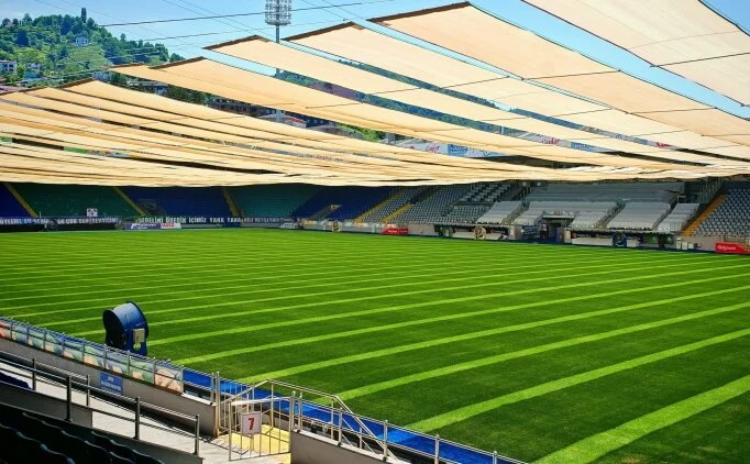 �aykur Didi Stadyumu'nun �imleri, �rt� sistemi ile g�ne�ten korunuyor