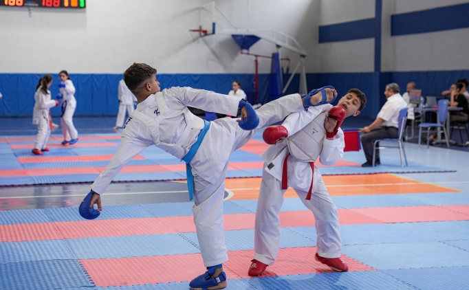 �ermik'te karate turnuvas� halayla sona erdi