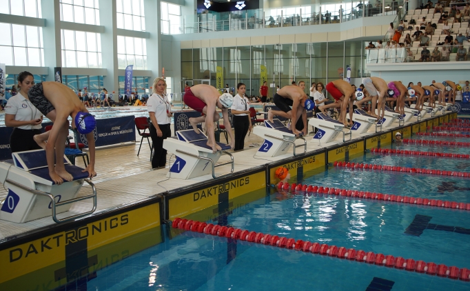 K�rkp�nar Y�zme �enli�i devam ediyor