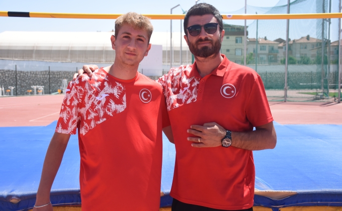 Yetenek taramas�nda ke�fedilen milli atlet G�rkem Ar�kan'�n g�z� y�kseklerde