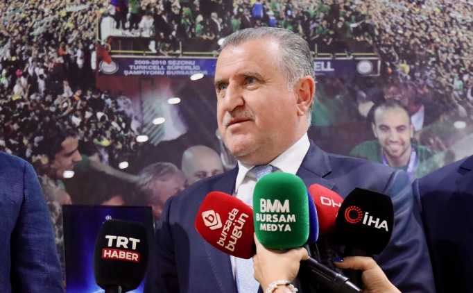 Bakan Bak'tan Bursaspor Kulb'ne ziyaret