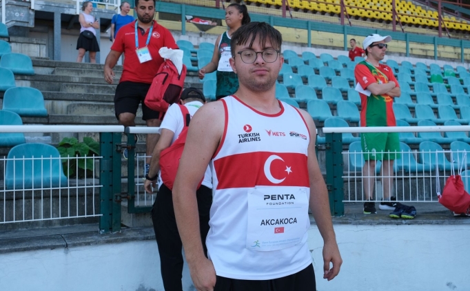 Down sendromlu milli atlet Emirhan Ak�akoca, Avrupa �ampiyonas�'nda 3 alt�n madalya kazand�!