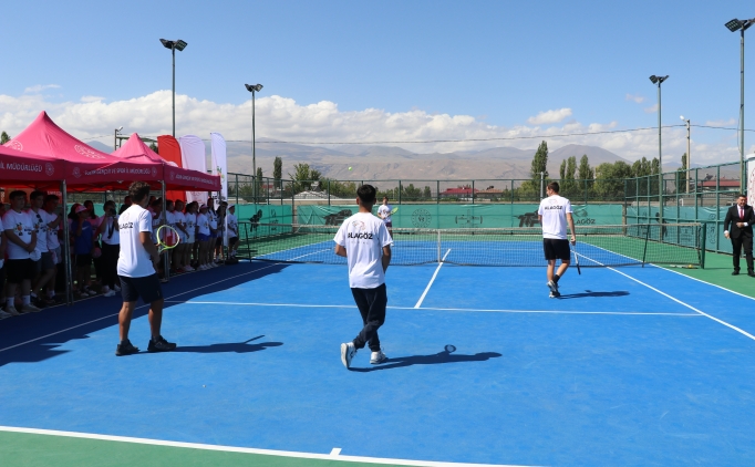 I�d�r'da 5. Kay�s� Cup Tenis Turnuvas� ba�lad�