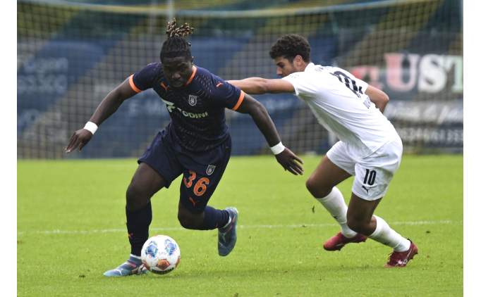 Ba�ak�ehir, beraberlikle ba�lad�