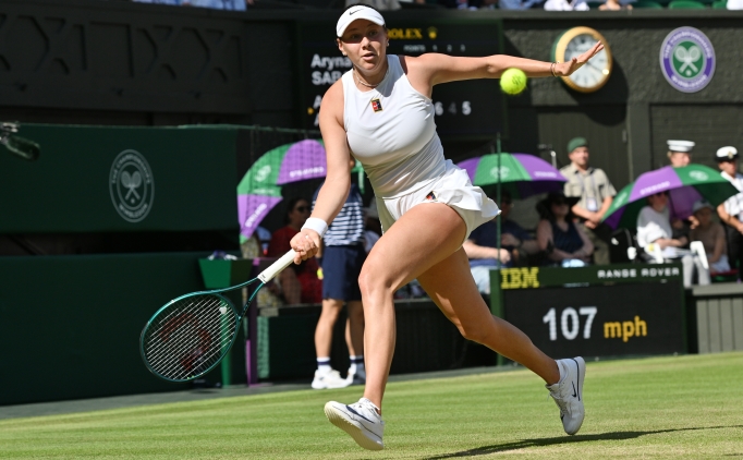 Wimbledon'da Anisimova ve Swiatek, finale kt