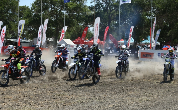 T�rkiye Motokros �ampiyonas�'n�n ikinci ayak yar��lar� G�nen'de yap�ld�