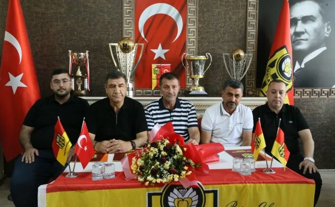 Yeni Malatyaspor, teknik direkt�r Cafer Ayd�n ile anla�t�