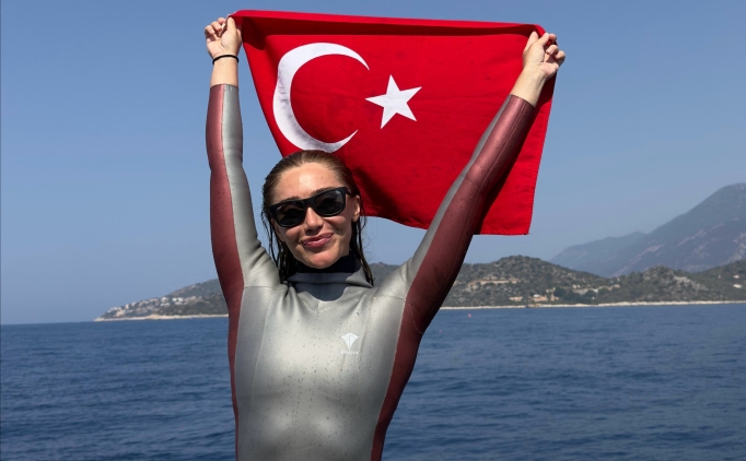 �ahika Erc�men, Serbest Dal�� T�rkiye �ampiyonas�'nda 4 alt�n madalya kazand�