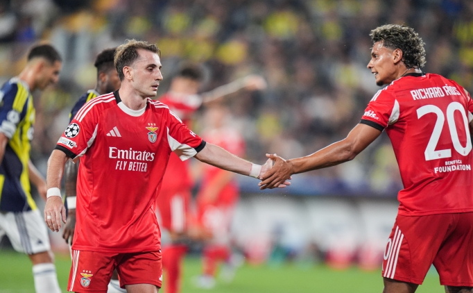 Kerem'den Kad�k�y'de fla� hamle!