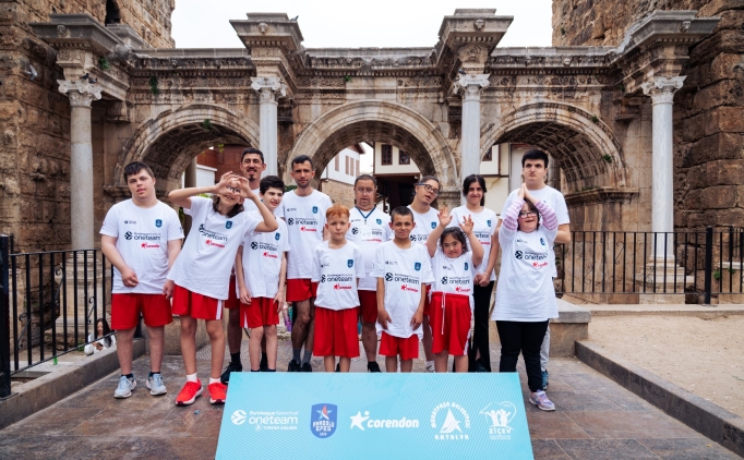 Anadolu Efes, �zel sporculara basketbol e�itimi verdi