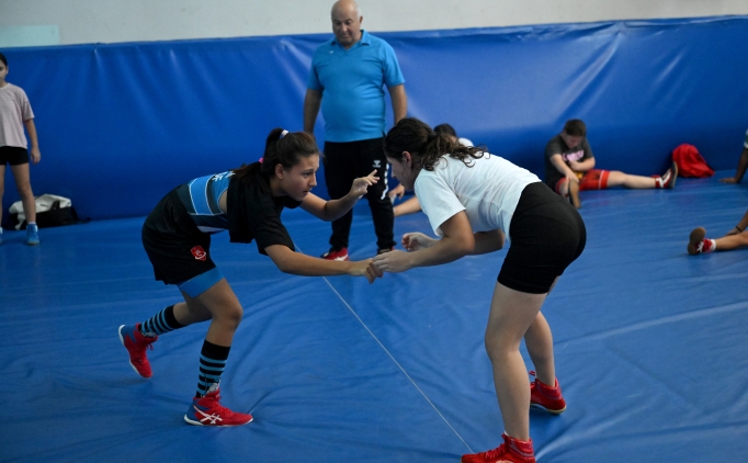 Edirne'de 'kad�n g�re�inde g�zel �al��malar'