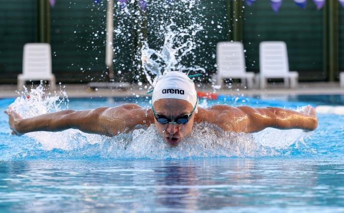 �zg�r Yonca doktor tavsiyesiyle ba�lad��� y�zmede yeni ba�ar�lar pe�inde