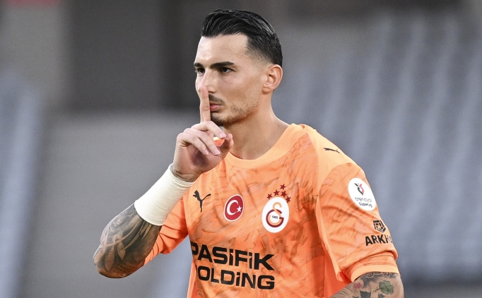 U�urcan �ak�r, Muslera'n�n izinde!